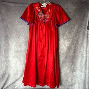 Vanity Fair VTG Red Embroidered Peignoir Robe & Nightgown Set Small USA READ